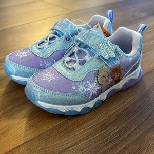 NWT Disney Frozen Toddler Girls Sparkle Light Up Sneakers in Purple & Light Blue